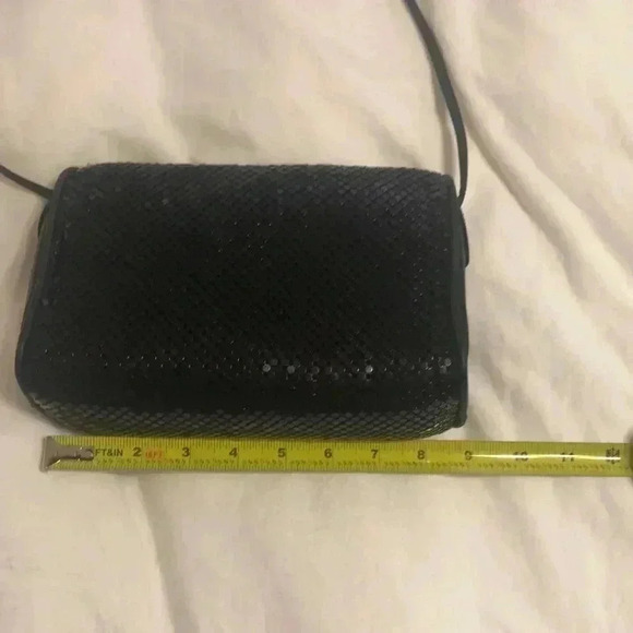 Whiting & Davis black mesh shoulder bag. - Picture 6 of 8